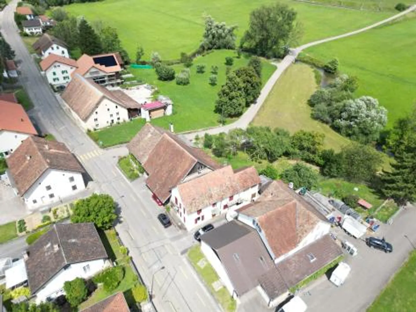 Piccolo edificio con giardino   Opportunità di investimento da cogliere a Courtemaîche - Foto 5 di 13