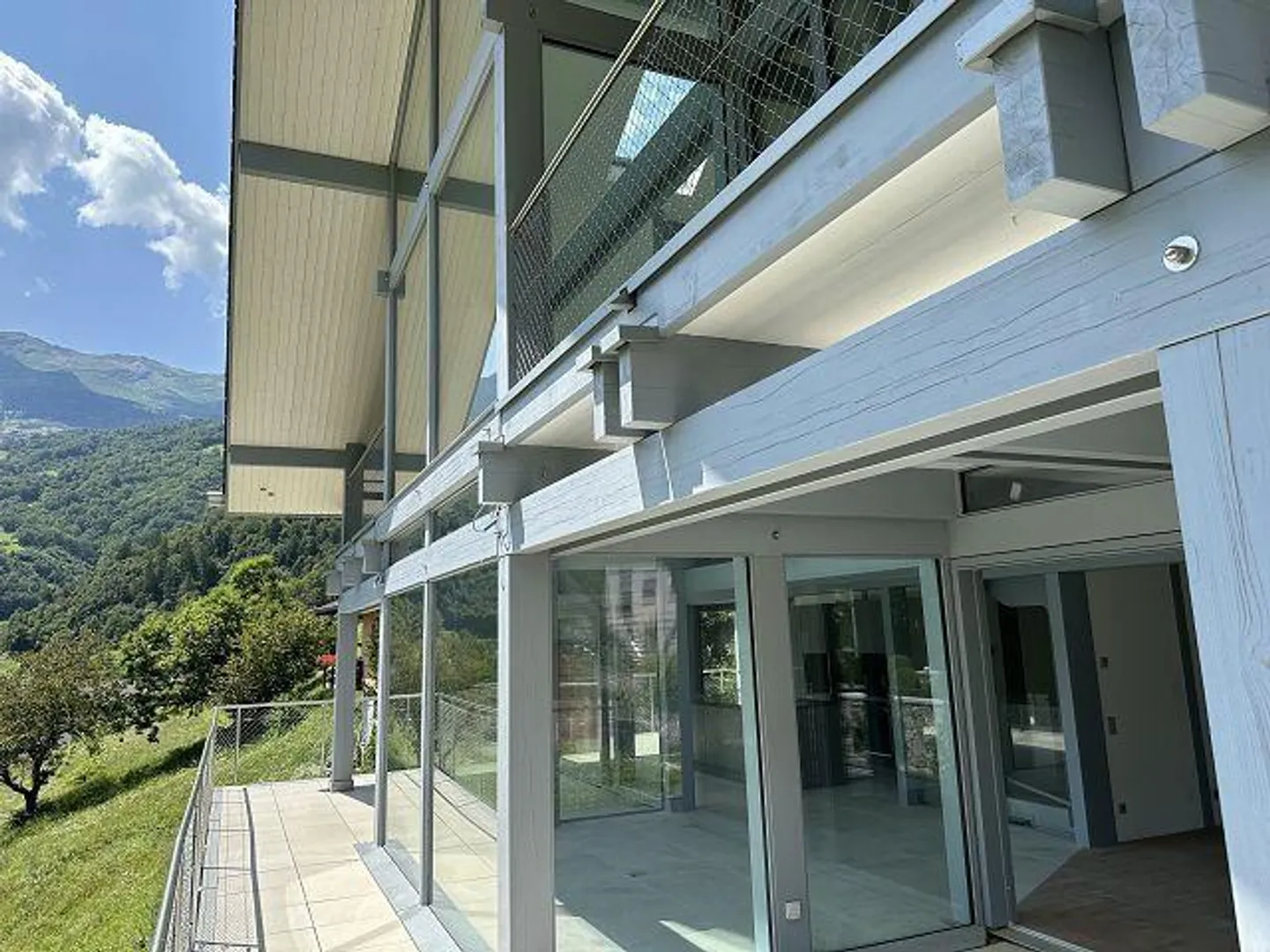 Villa di 6 1/2 locali molto soleggiata, tranquilla e bella vista - Foto 17 di 28