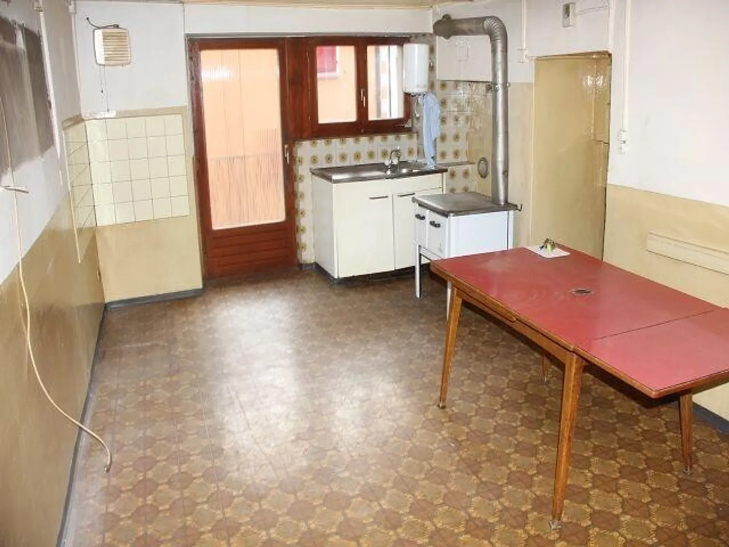 Charming House with Potential - Photo 8 of 13