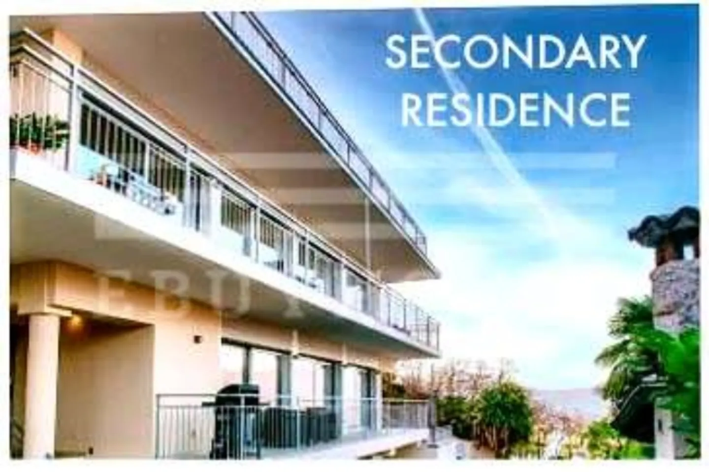 Attico raffinato con terrazza sul tetto e vista lago - Foto 1 di 9