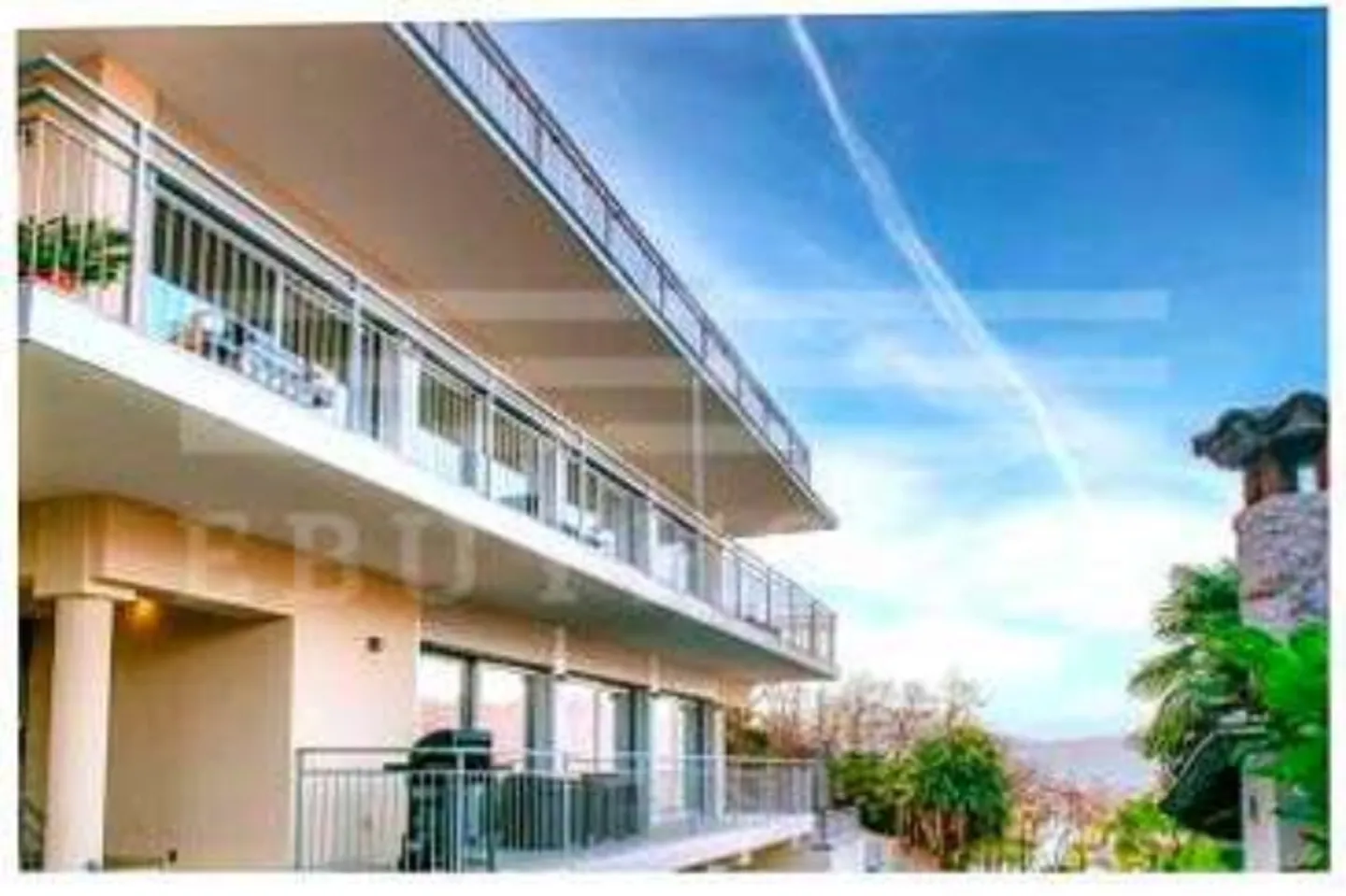 Attico raffinato con terrazza sul tetto e vista lago - Foto 9 di 9