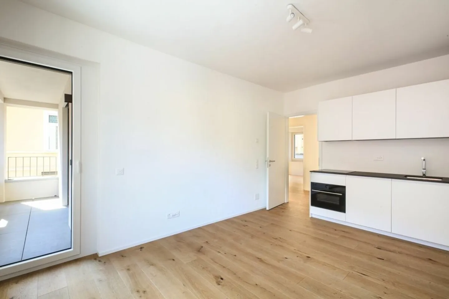 LOCARNO - Apartment for rent with 3.5 rooms, renovated - Photo 1 of 12