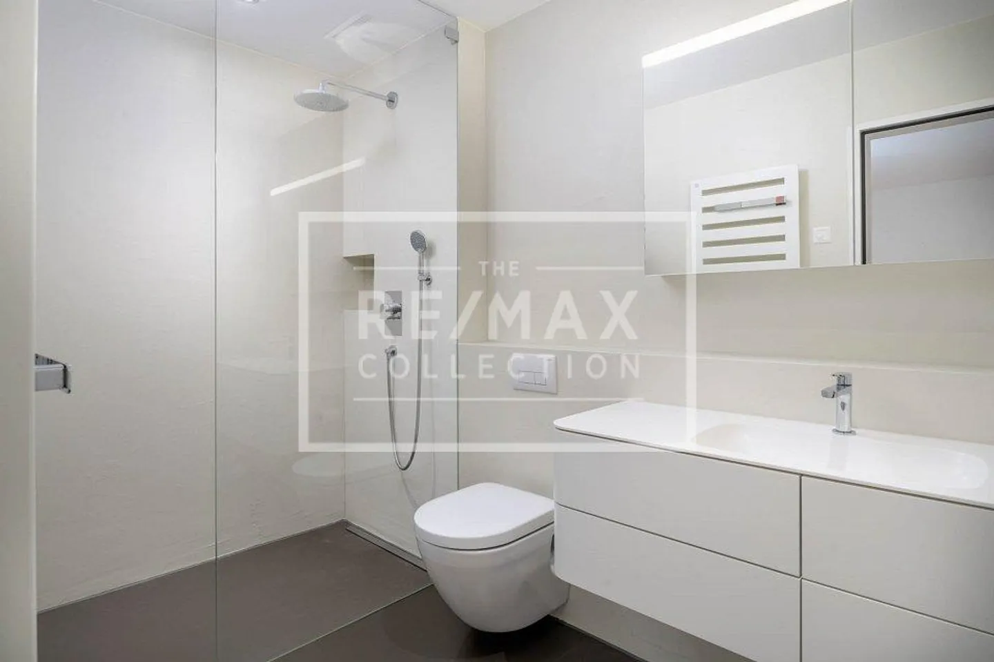 Noble 4.5-room apartment with designer kitchen in the tax-friendly Cham - Photo 8 of 13