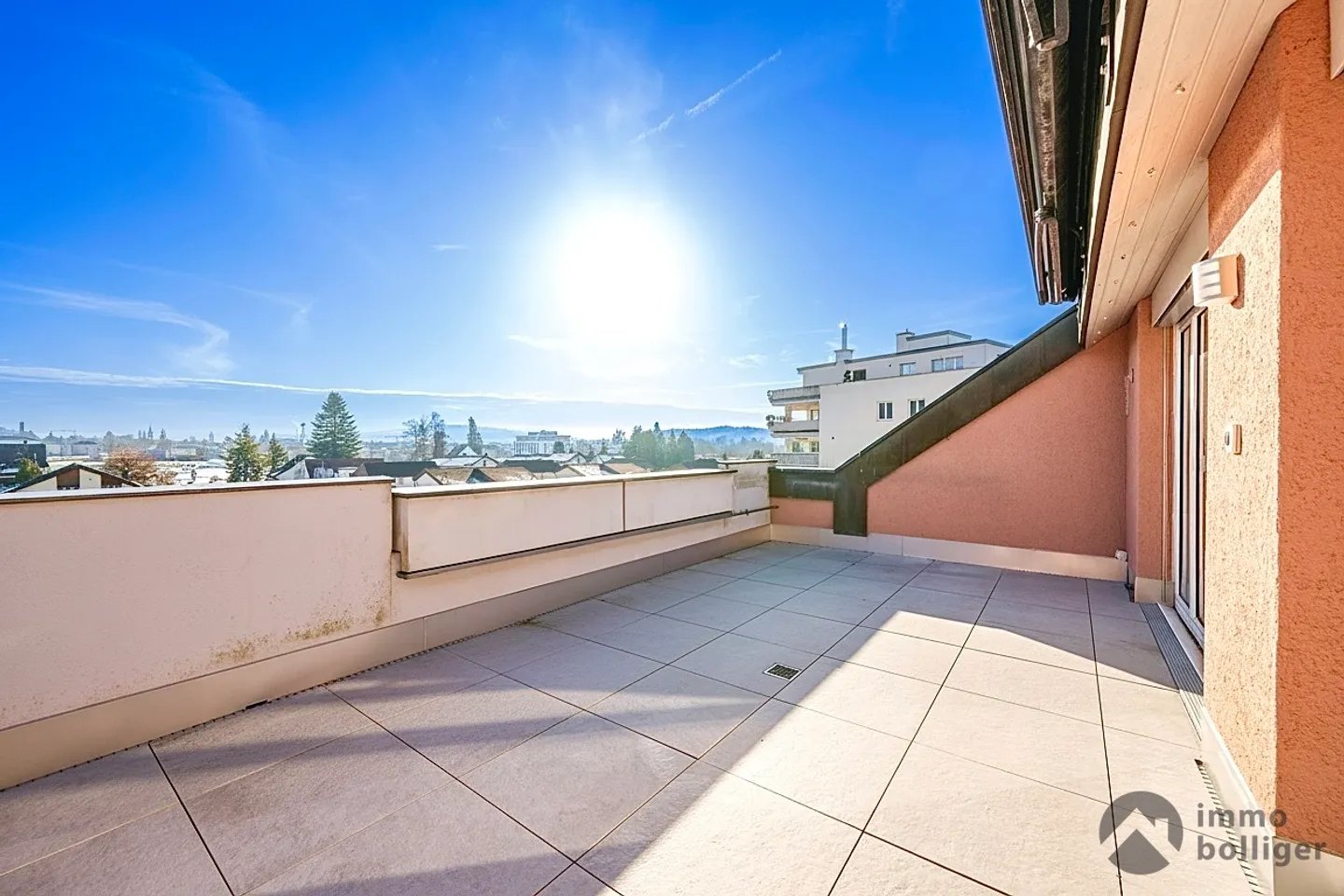 See far, live close – centrally located in Oftringen - Photo 1 of 13