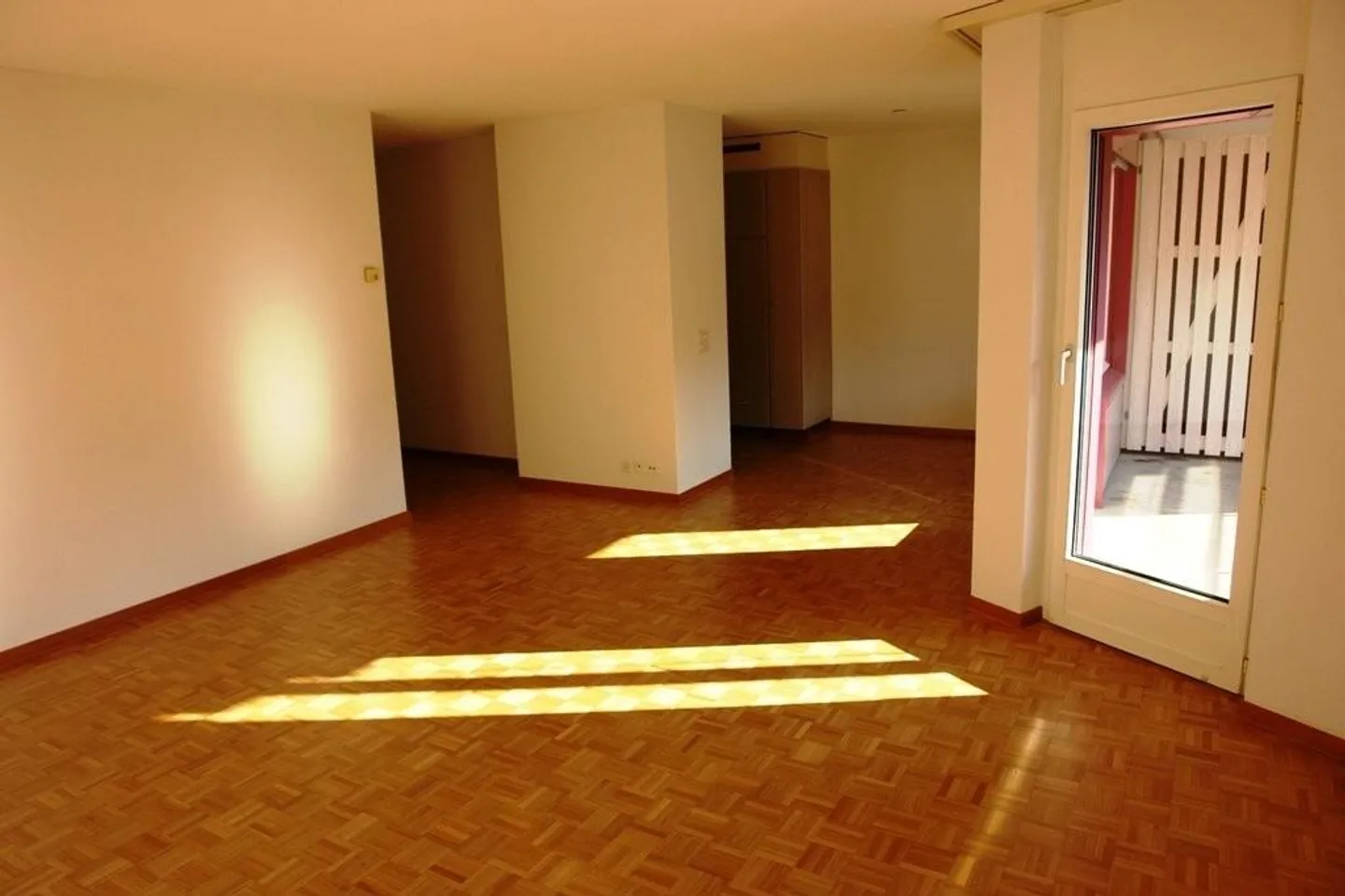 Appartamento tranquillo di 2,5 stanze a Stallikon - Foto 3 di 5