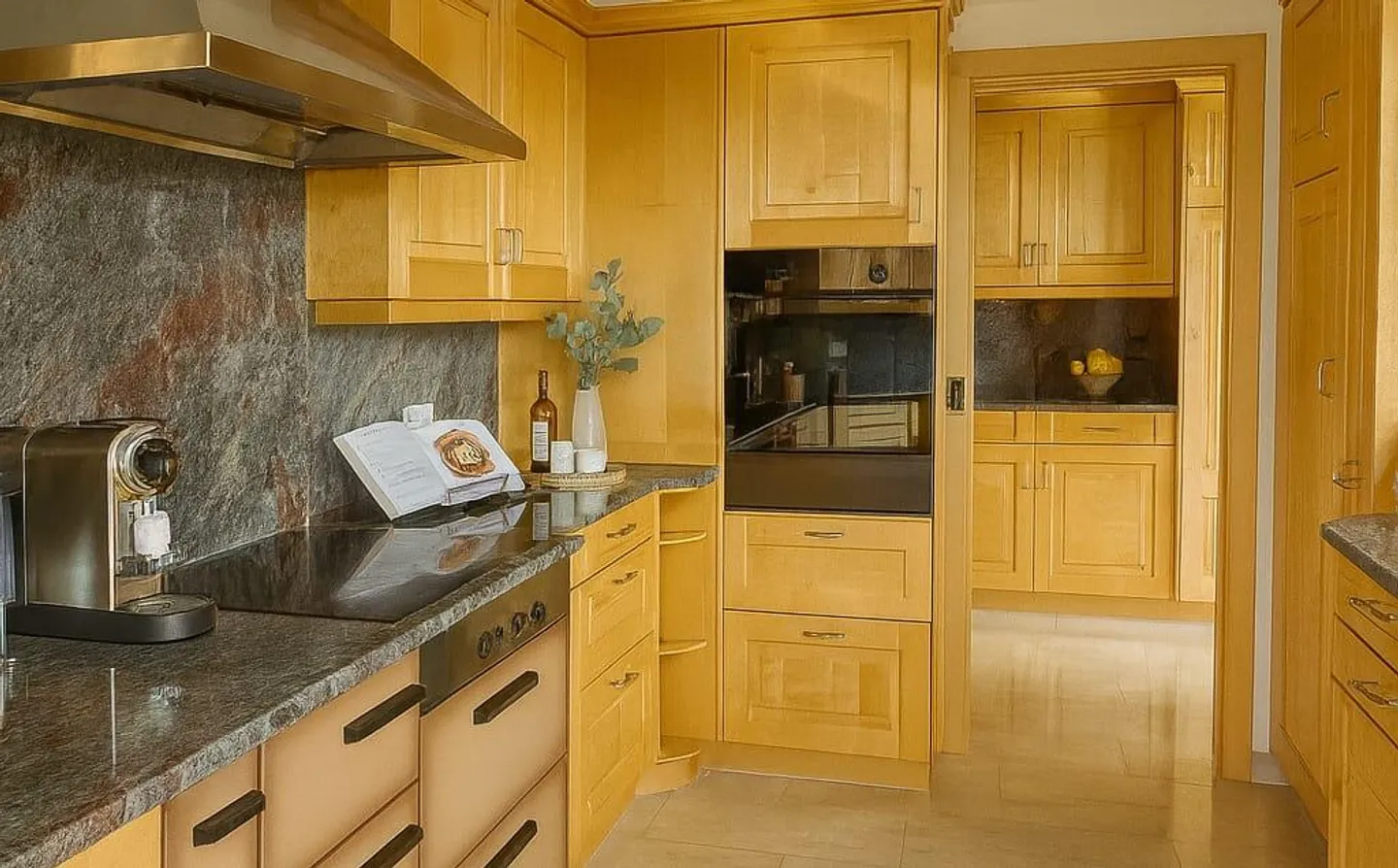 6.5 Room Semi-Detached House with Panoramic View in Mettmenstetten - Photo 7 of 12