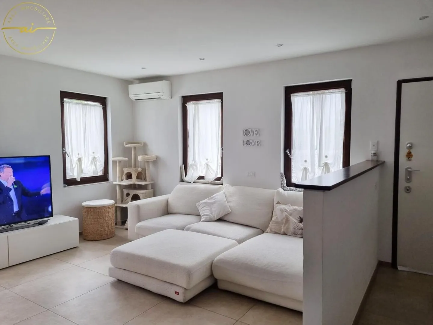 MODERNES WOHNUNG 3.5 ZIMMER IM KERN VON COLDRERIO - Foto 3 von 4