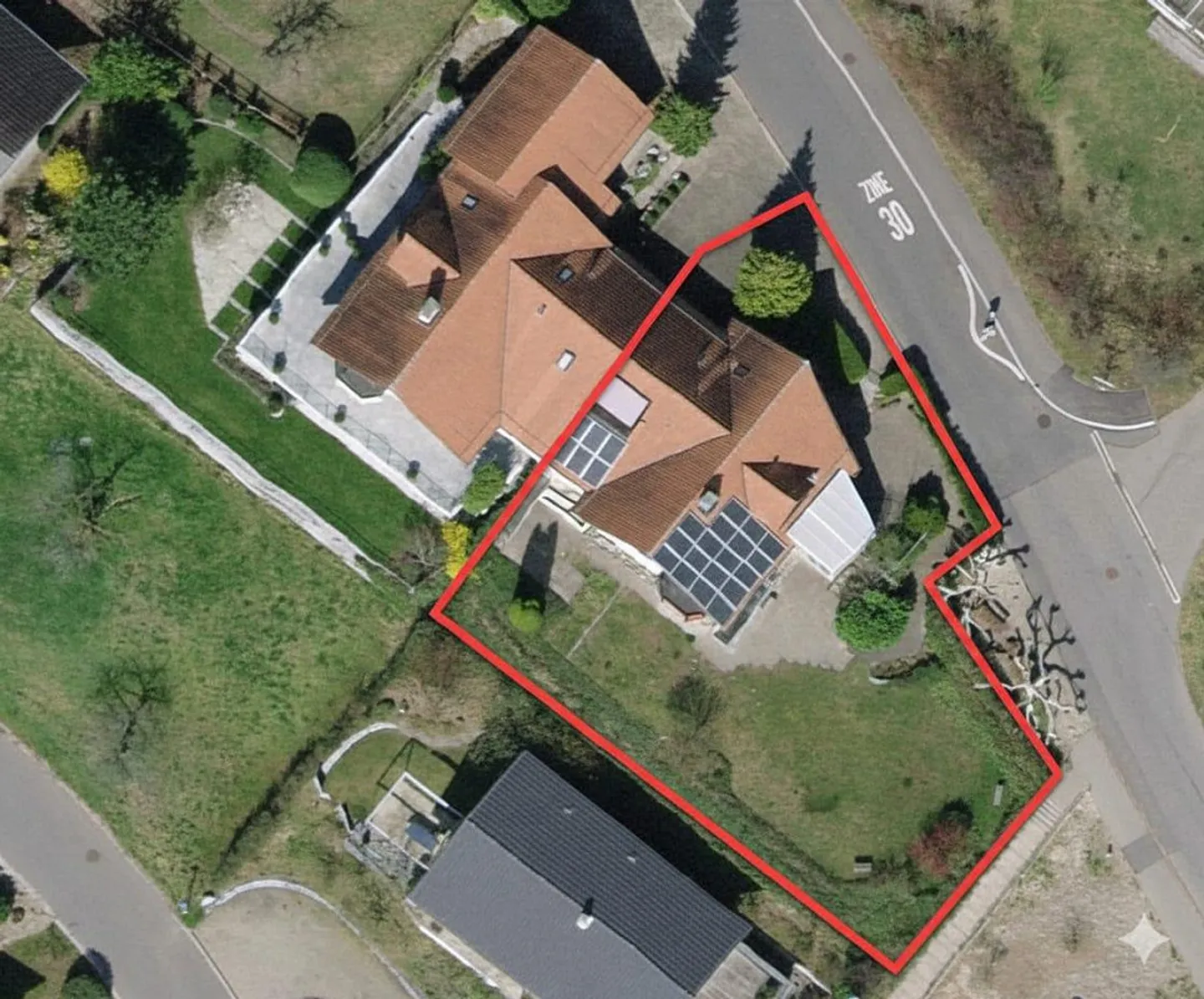 6.5 Room Semi-Detached House with Panoramic View in Mettmenstetten - Photo 10 of 12