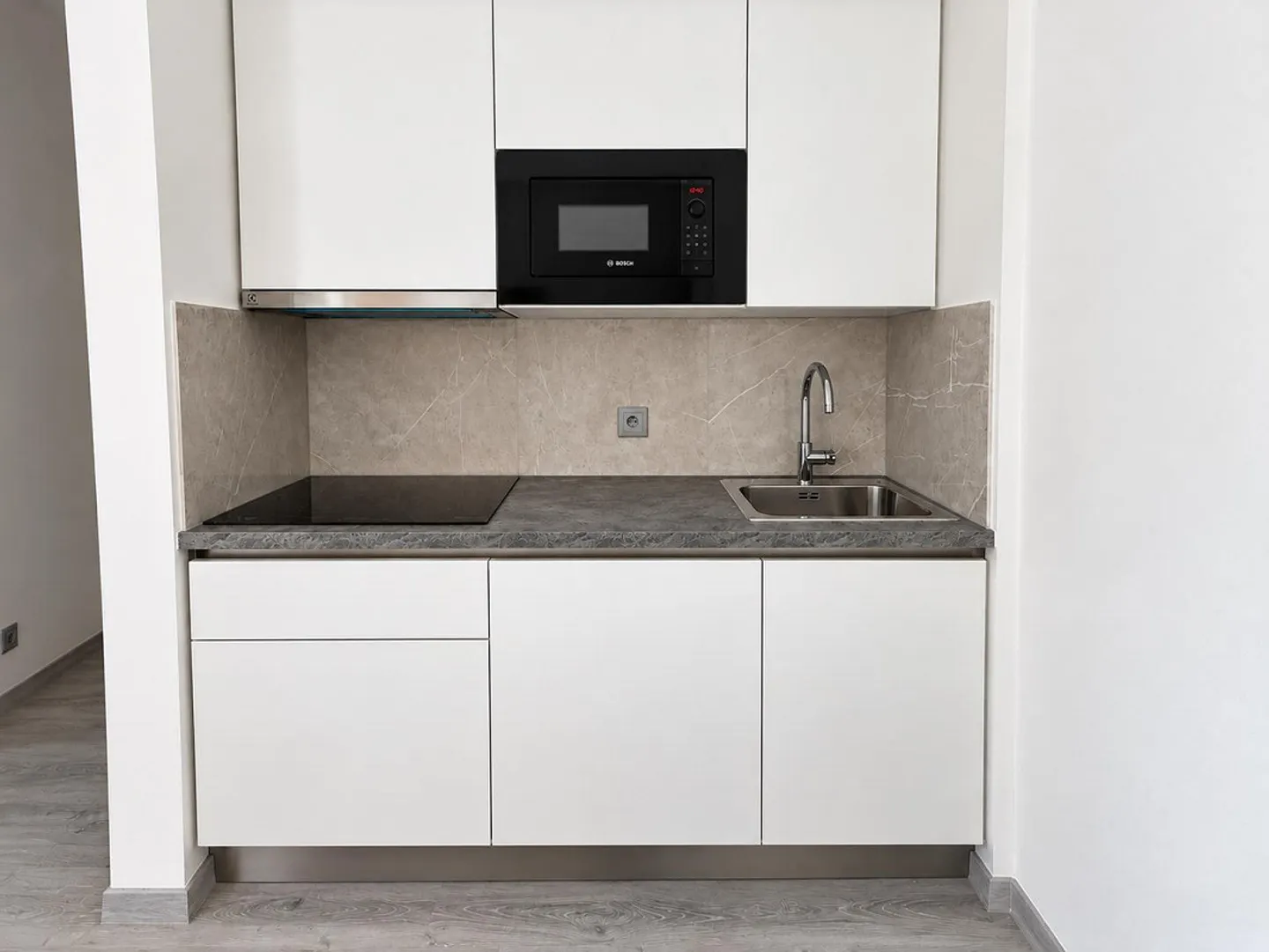 1,5 Zimmer komplett renoviert in Lugano - ZENTRALE GEGEN - Foto 1 von 6