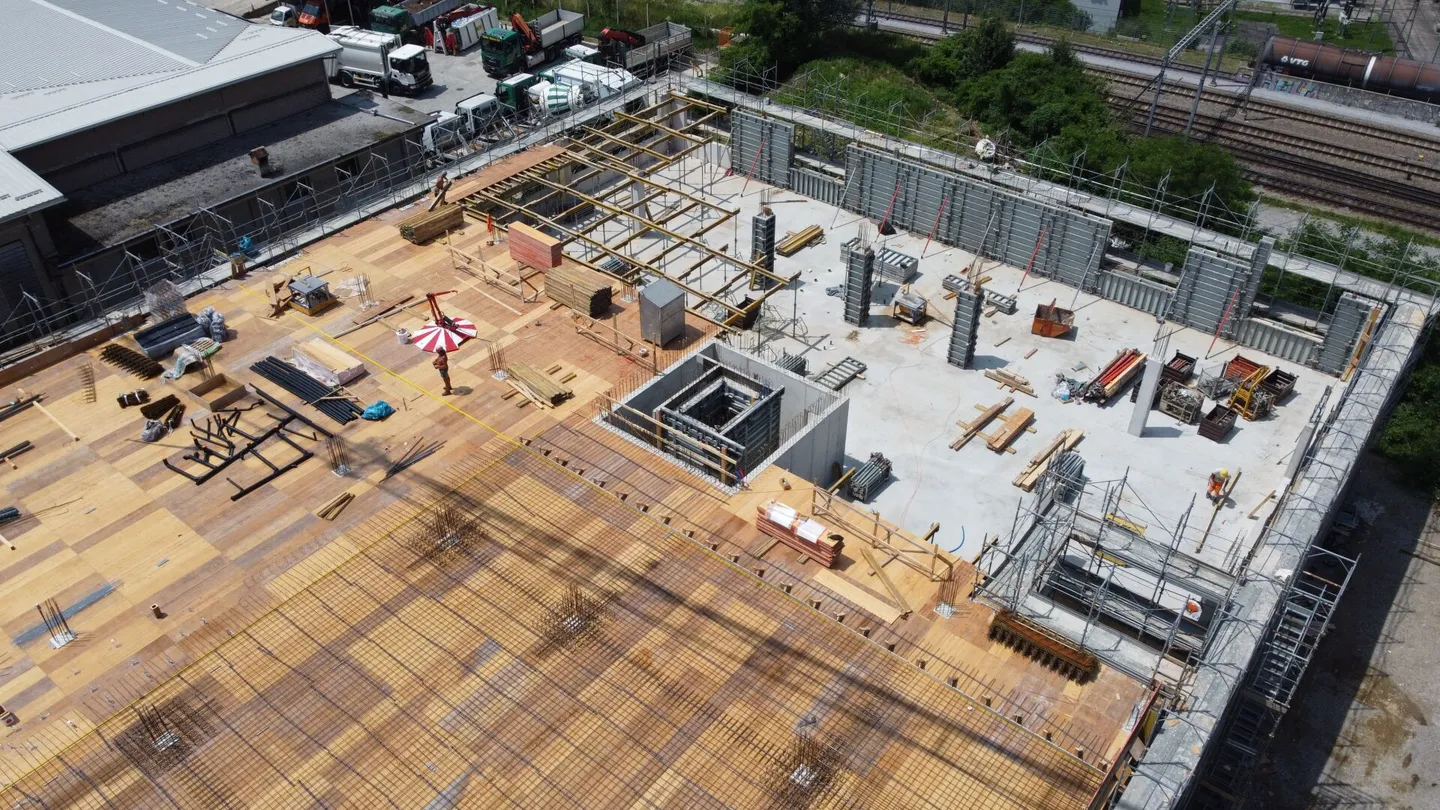 À louer diverses surfaces dans un bâtiment industriel - Photo 3 sur 5