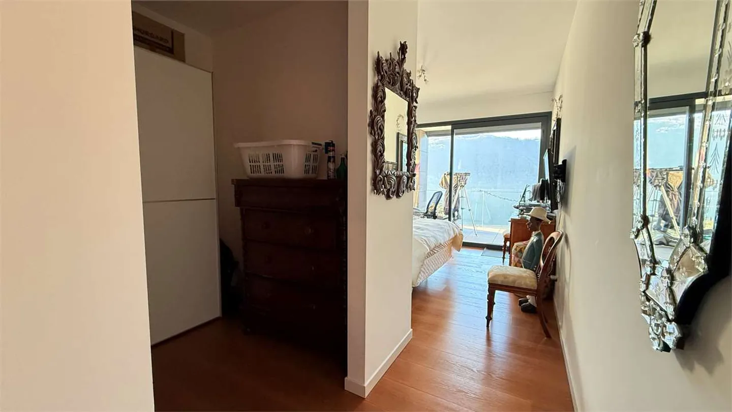 Appartement exclusif de 3,5 pièces avec grande terrasse et vue sur le lac - Photo 10 sur 16