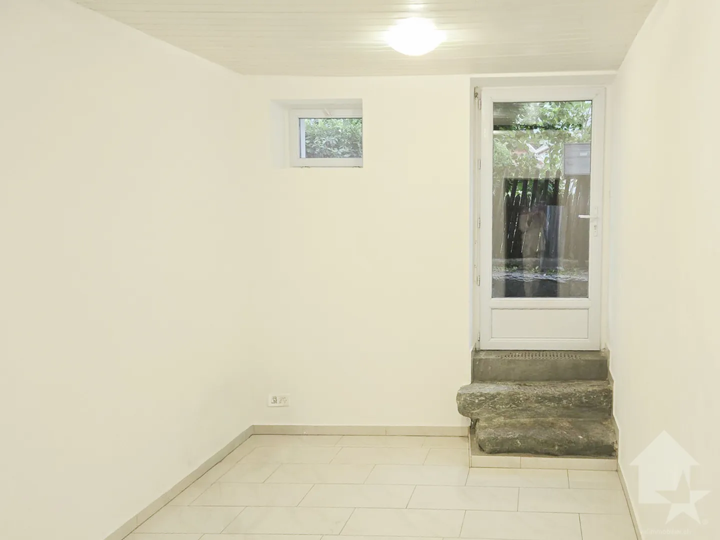 Two and a half room apartment in the center of the village of Vex - Photo 2 of 8