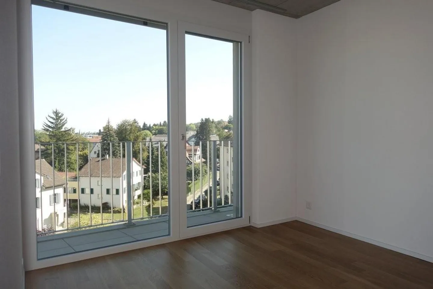 Attikawohnung mit riesiger Dachterrasse - Foto 4 von 5