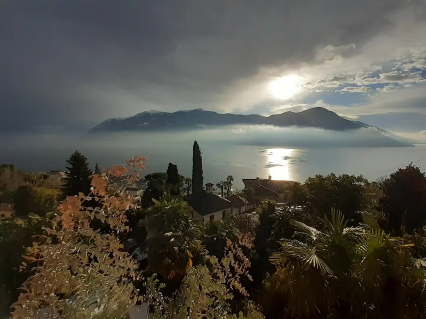 Exclusive property with 8 units and breathtaking views of Lake Maggiore - Brissago - Photo 3 of 34