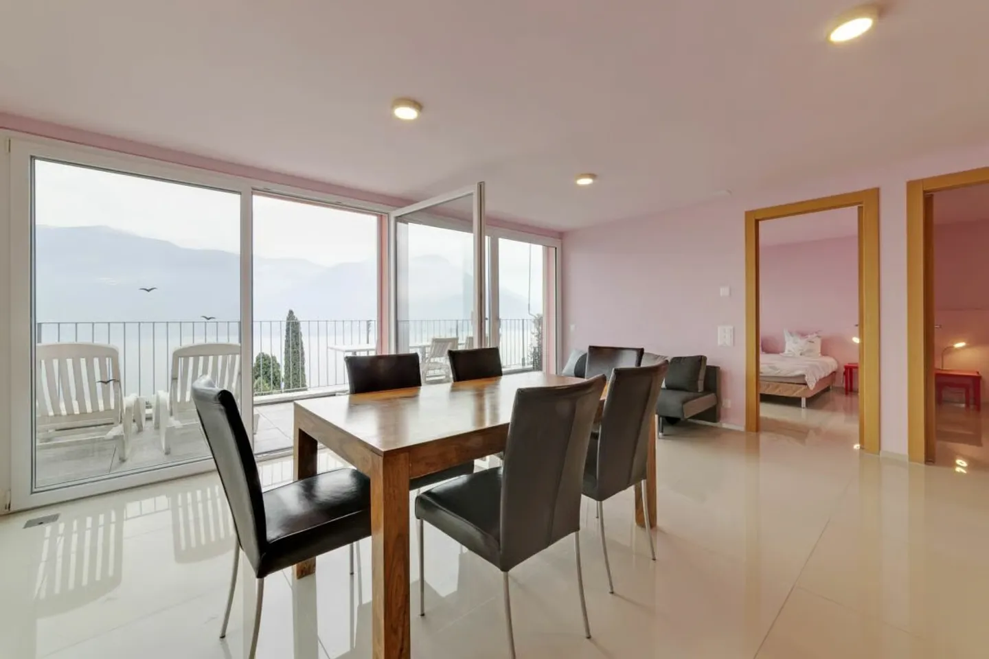 Exclusive property with 8 units and breathtaking views of Lake Maggiore - Brissago - Photo 9 of 34