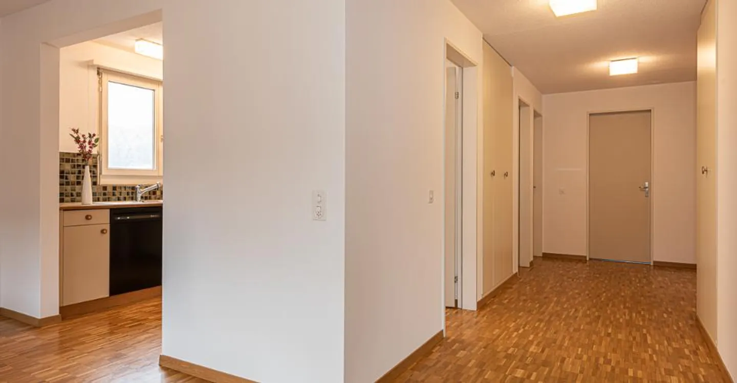 Family-Friendly Apartment - Photo 2 of 7