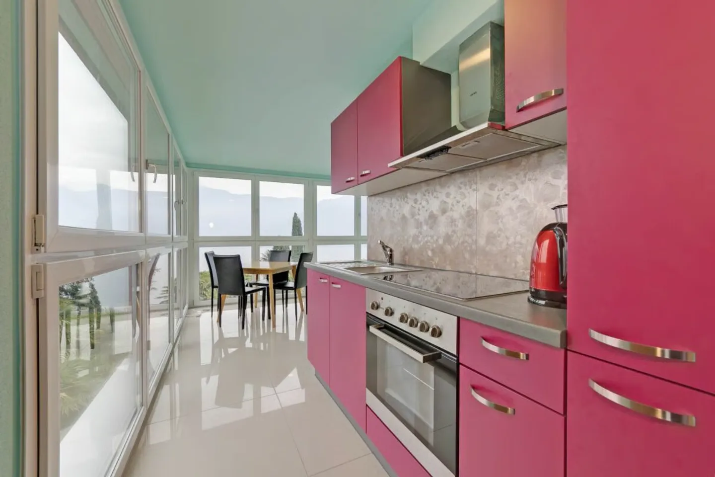 Exclusive property with 8 units and breathtaking views of Lake Maggiore - Brissago - Photo 19 of 34