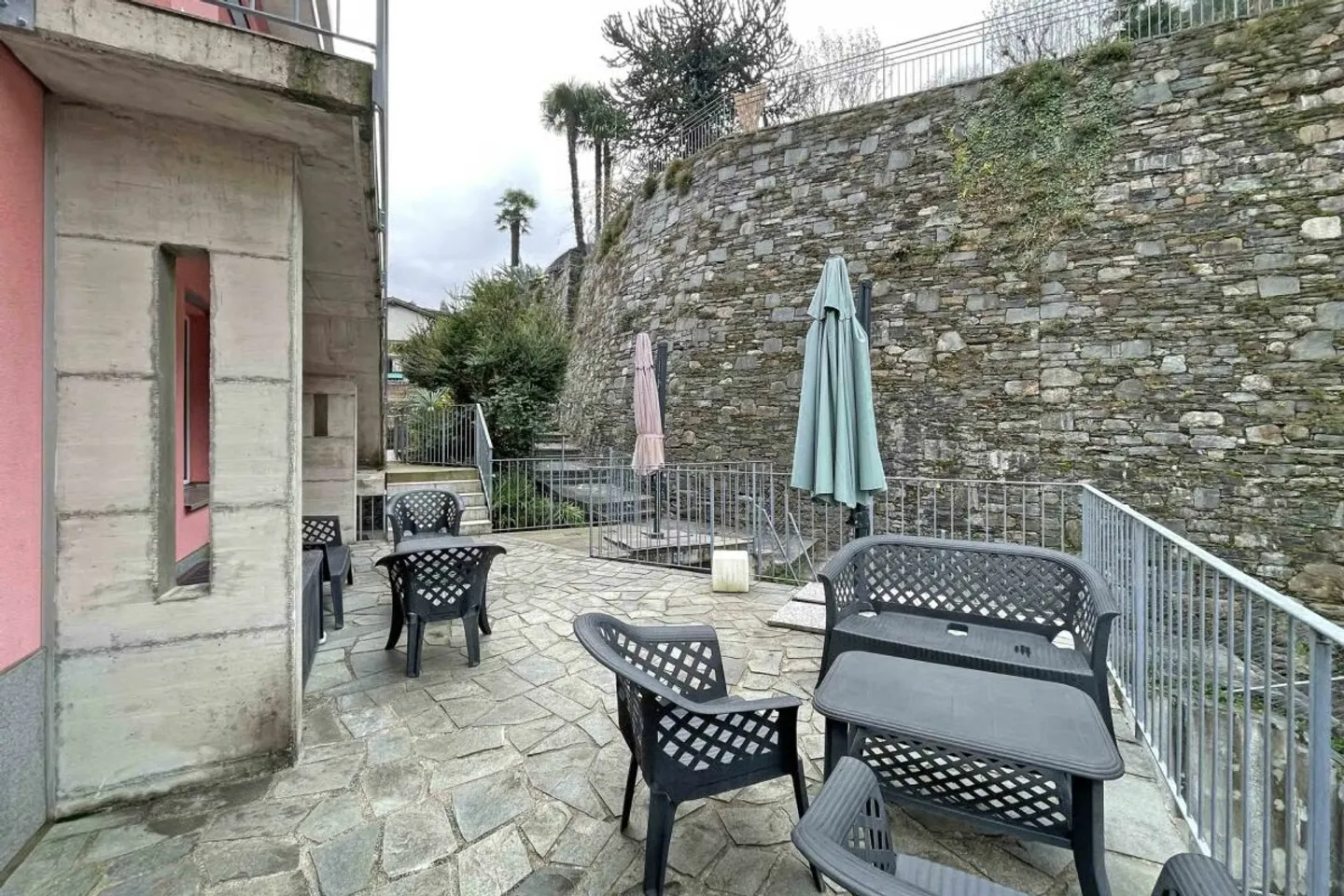 Exclusive property with 8 units and breathtaking views of Lake Maggiore - Brissago - Photo 33 of 34