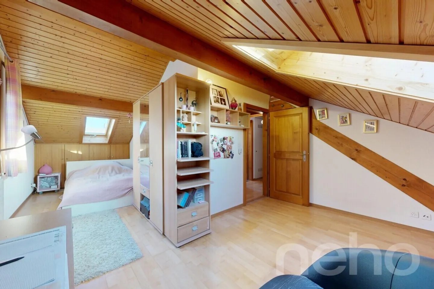 Individual villa with unobstructed view of the Alps and the lake - Photo 11 of 12