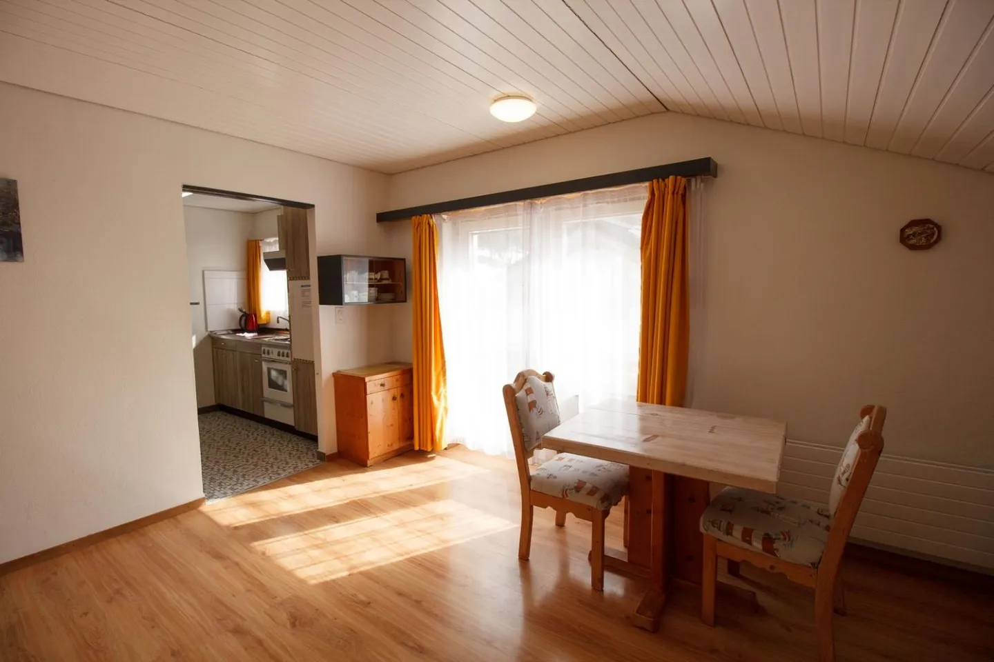 Qualitätsstudio mit Balkon - Foto 2 von 8