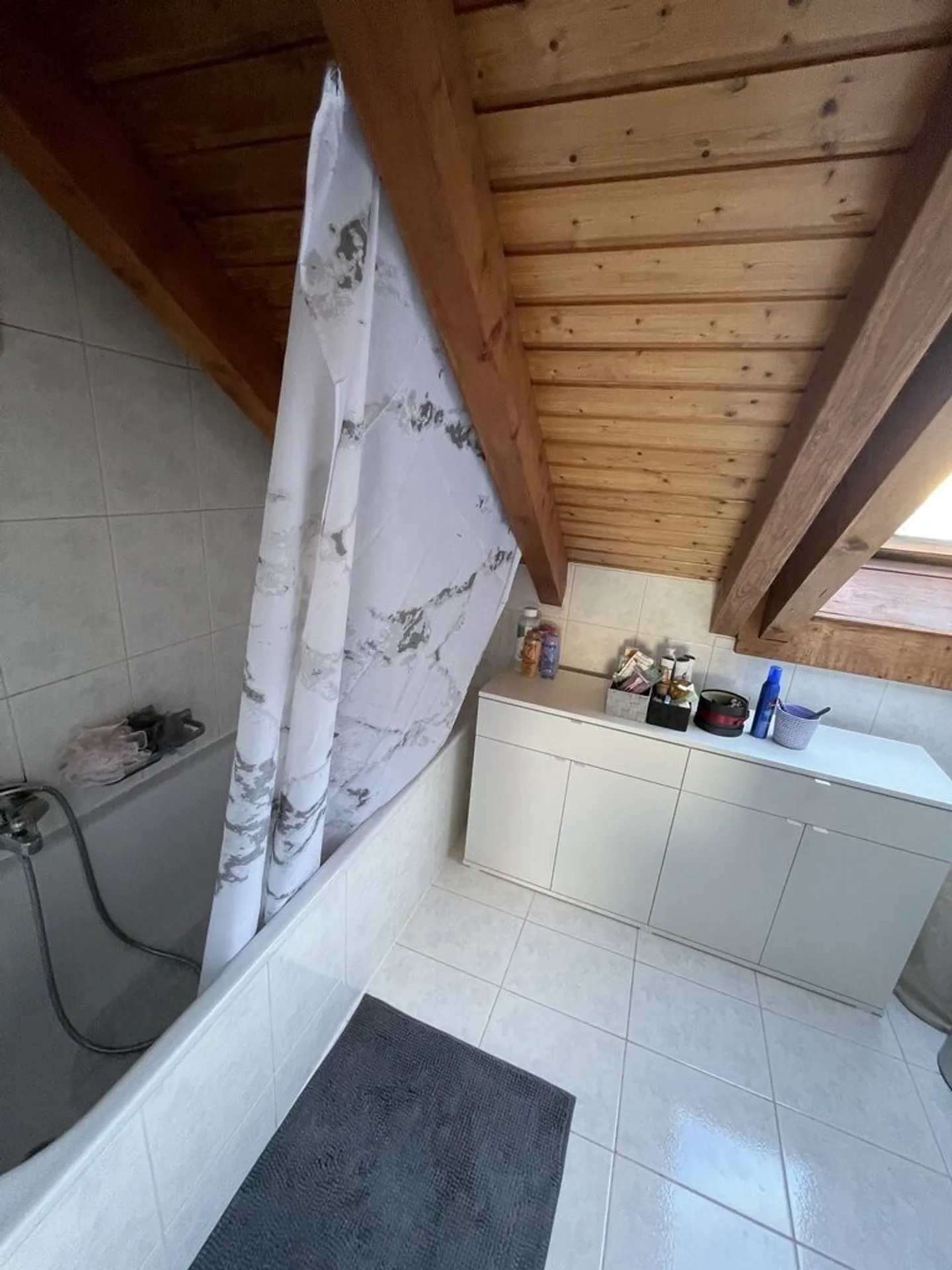 Opportunité unique ! Bel appartement dans un quartier idyllique ! - Photo 7 sur 7