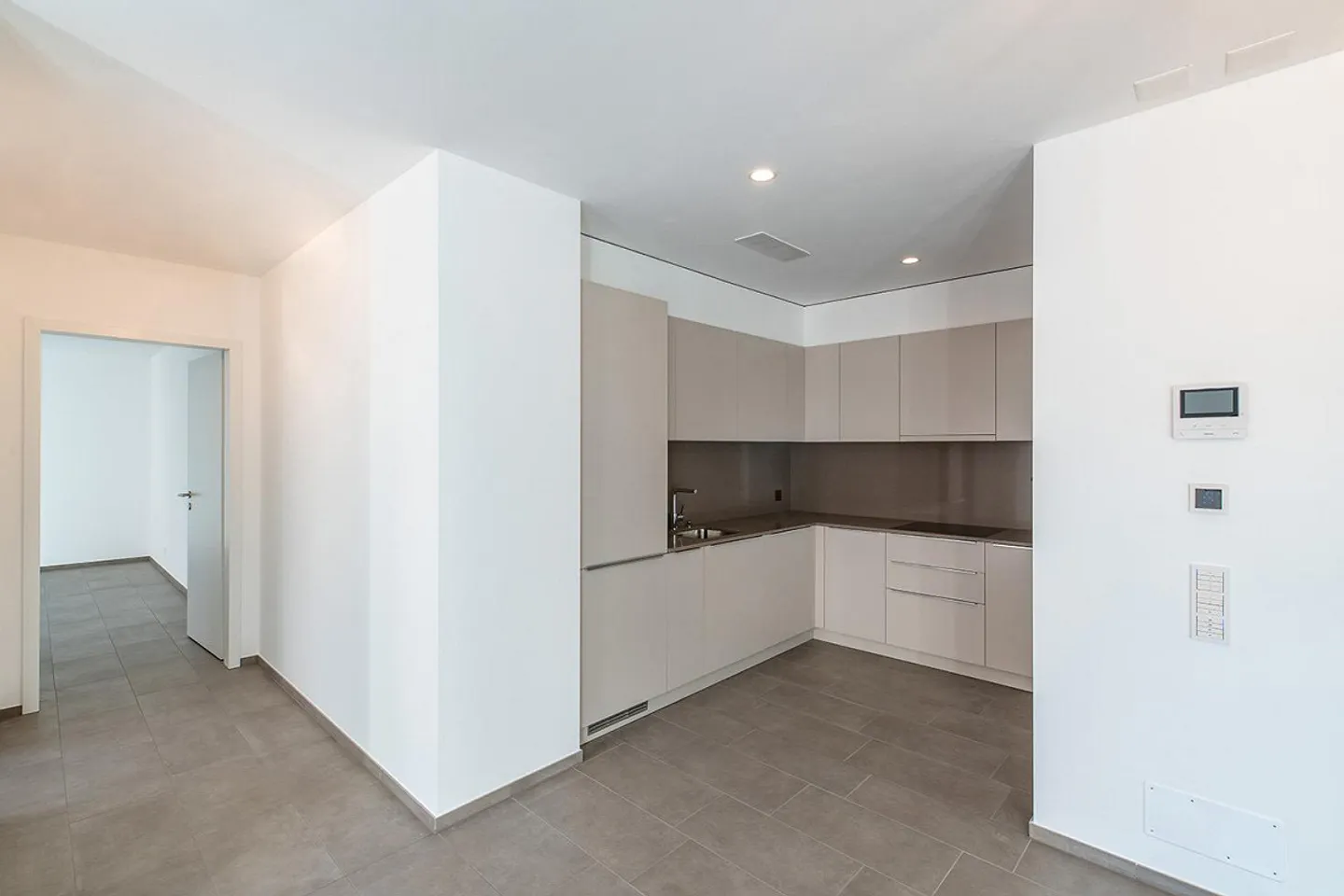 Central Zone - Photo 3 of 6