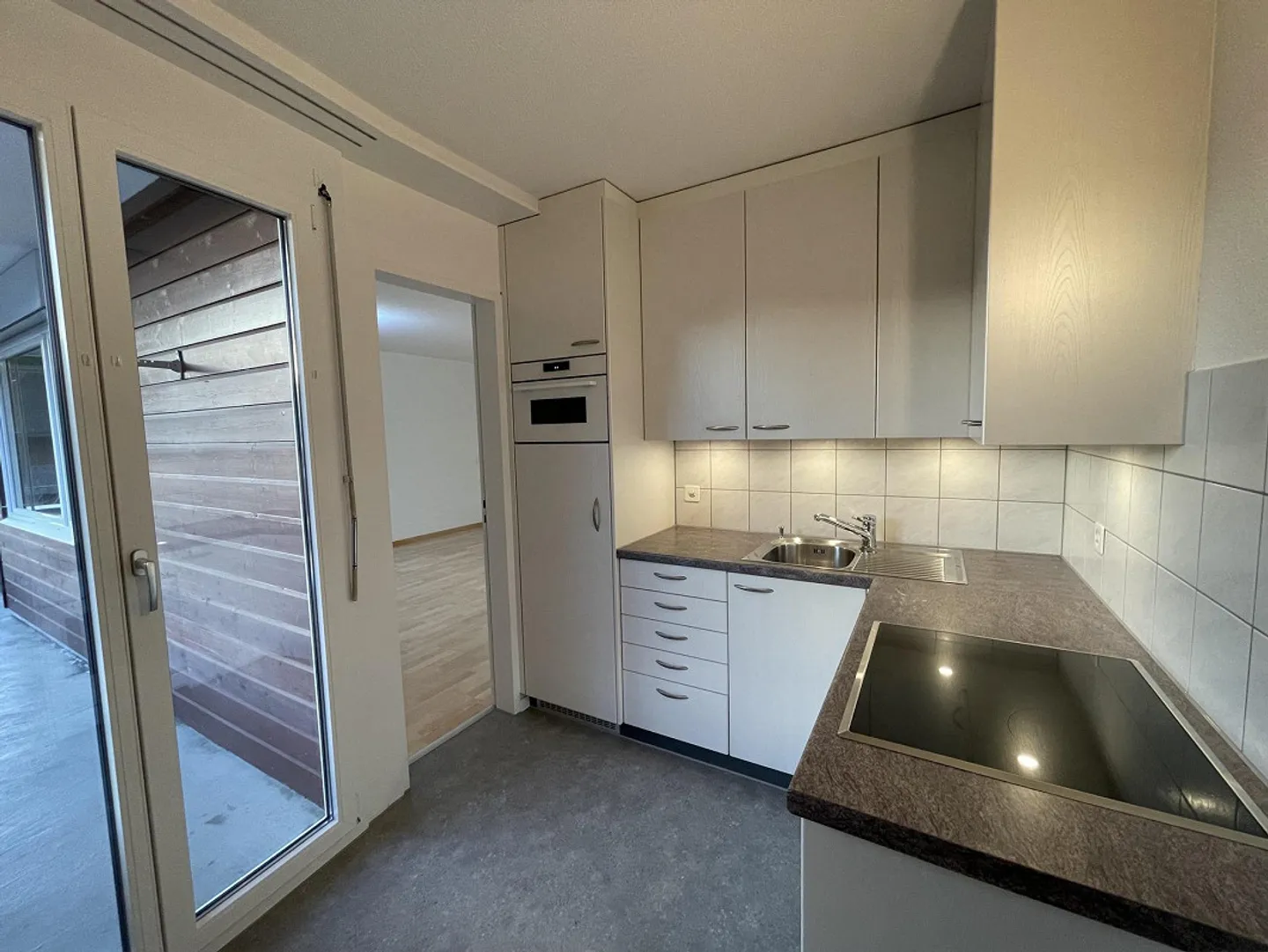 Attraktive 2.5-Zimmerwohnung im 3. OG - Photo 2 of 10