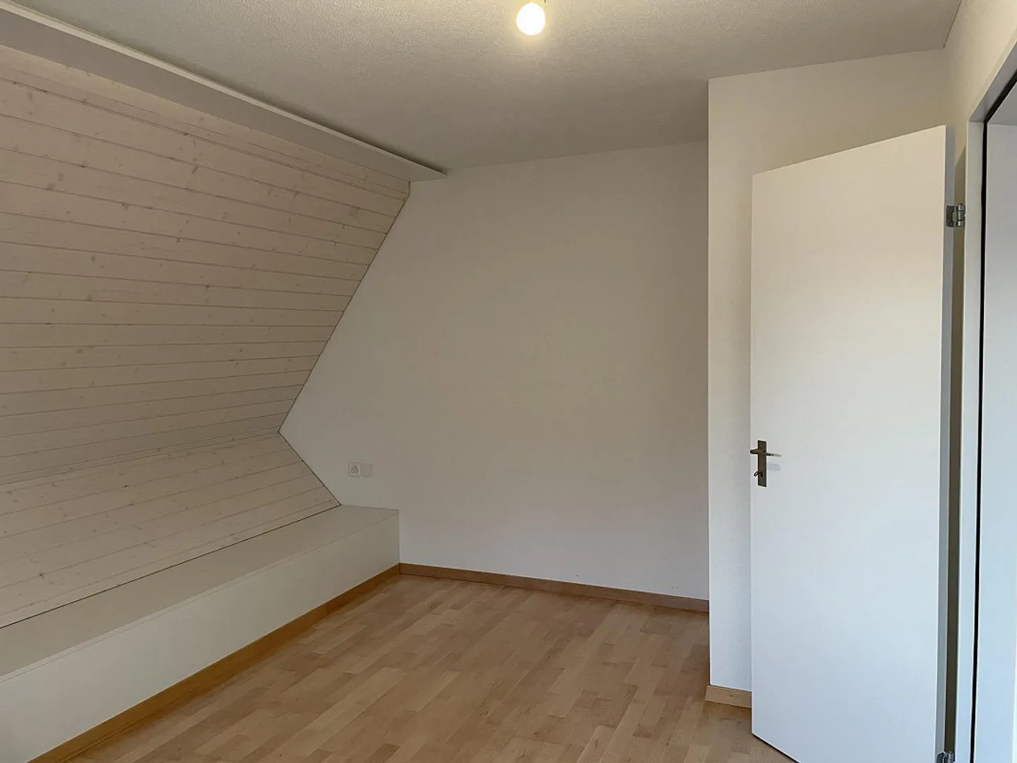 Attraktive 2.5-Zimmerwohnung im 3. OG - Photo 8 of 10
