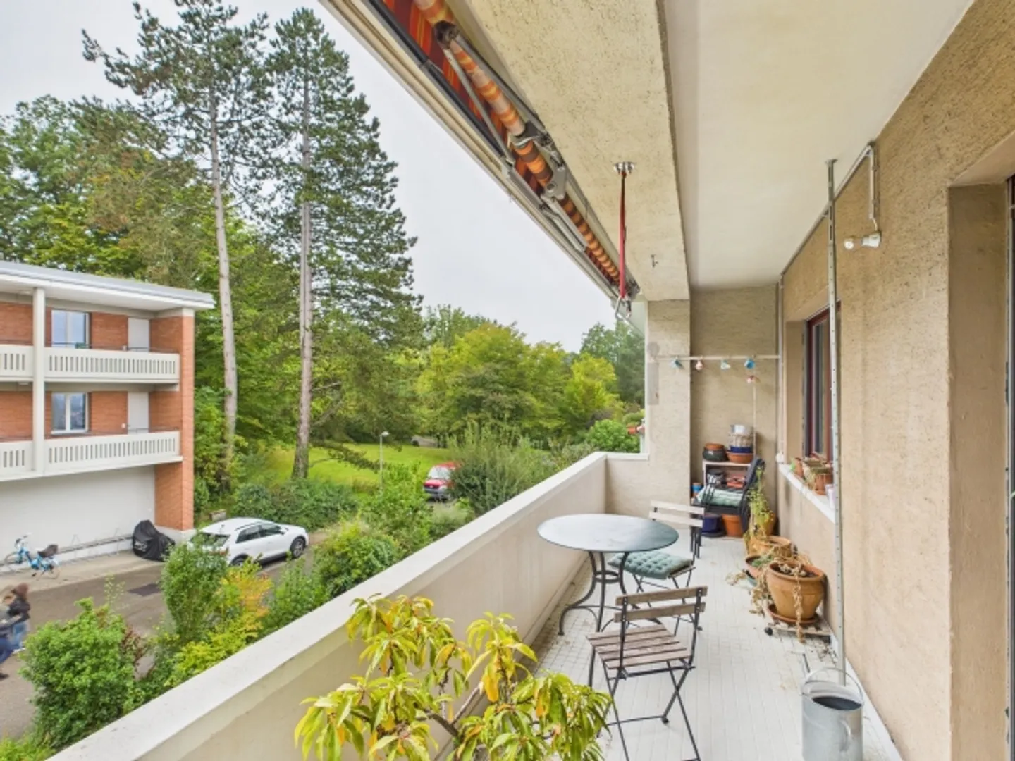 Appartamento su due livelli con vista panoramica sul Bruderholz - Foto 10 di 11