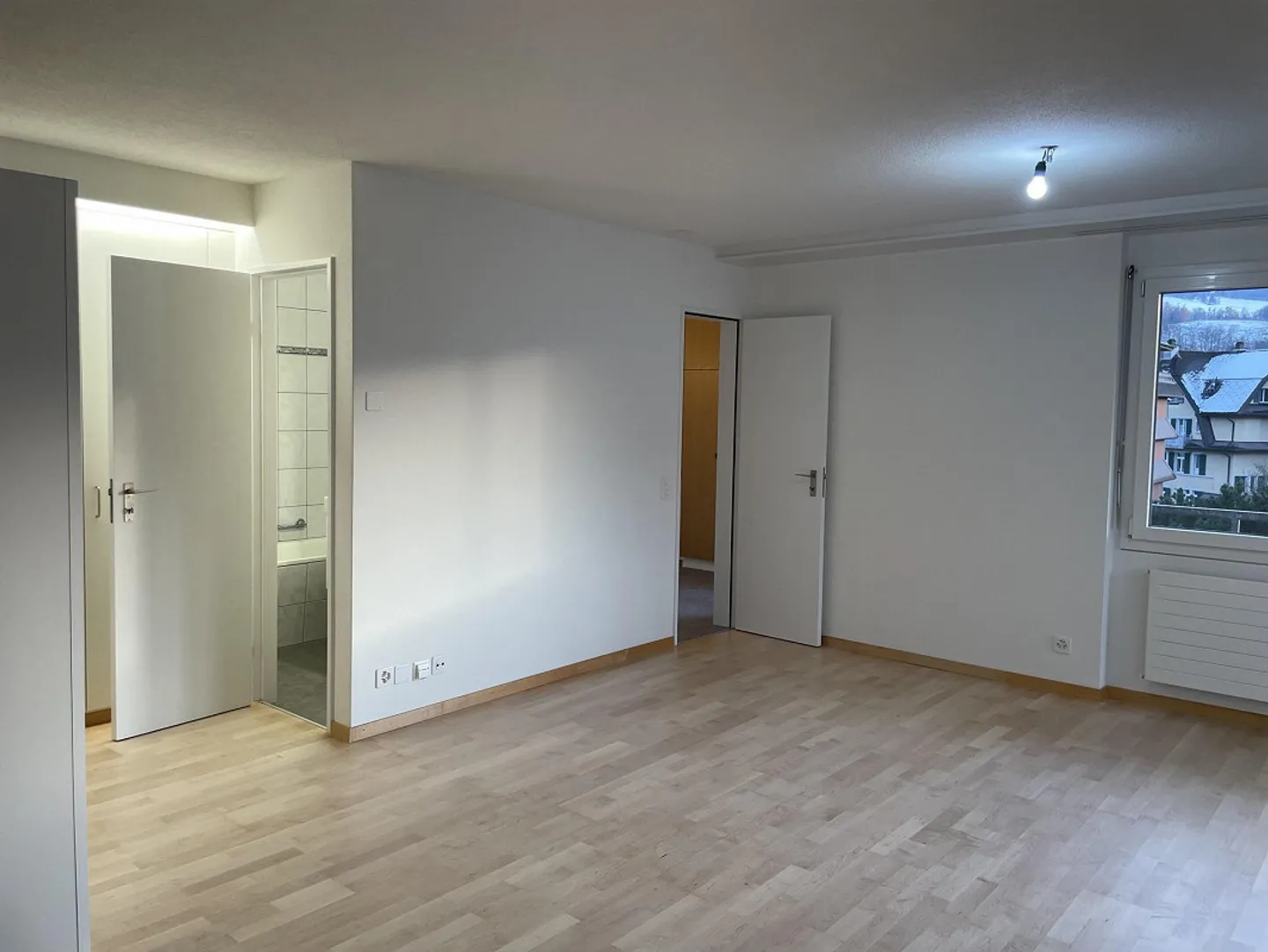 Attraktive 2.5-Zimmerwohnung im 3. OG - Photo 4 of 10