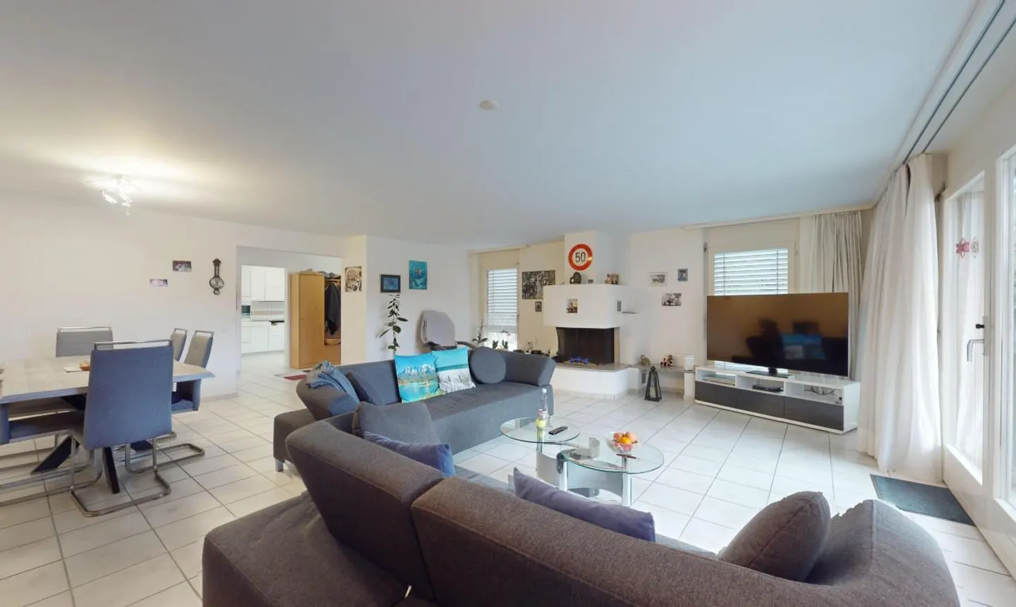 Casa bifamiliare spaziosa di 6,5 stanze - Foto 1 di 13