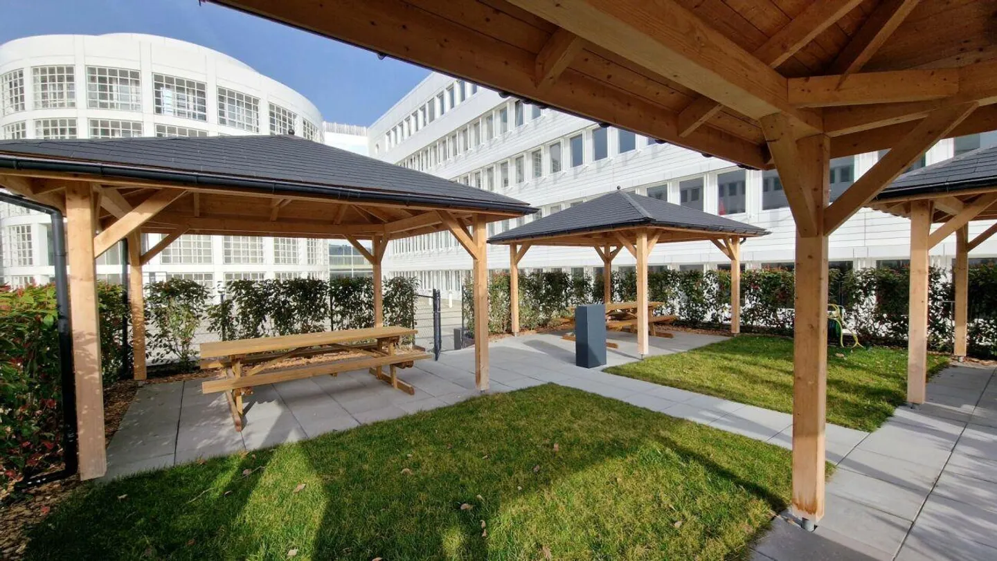 Last offices available / Spaces from 100 to 210 m² in Renens - Photo 9 of 11