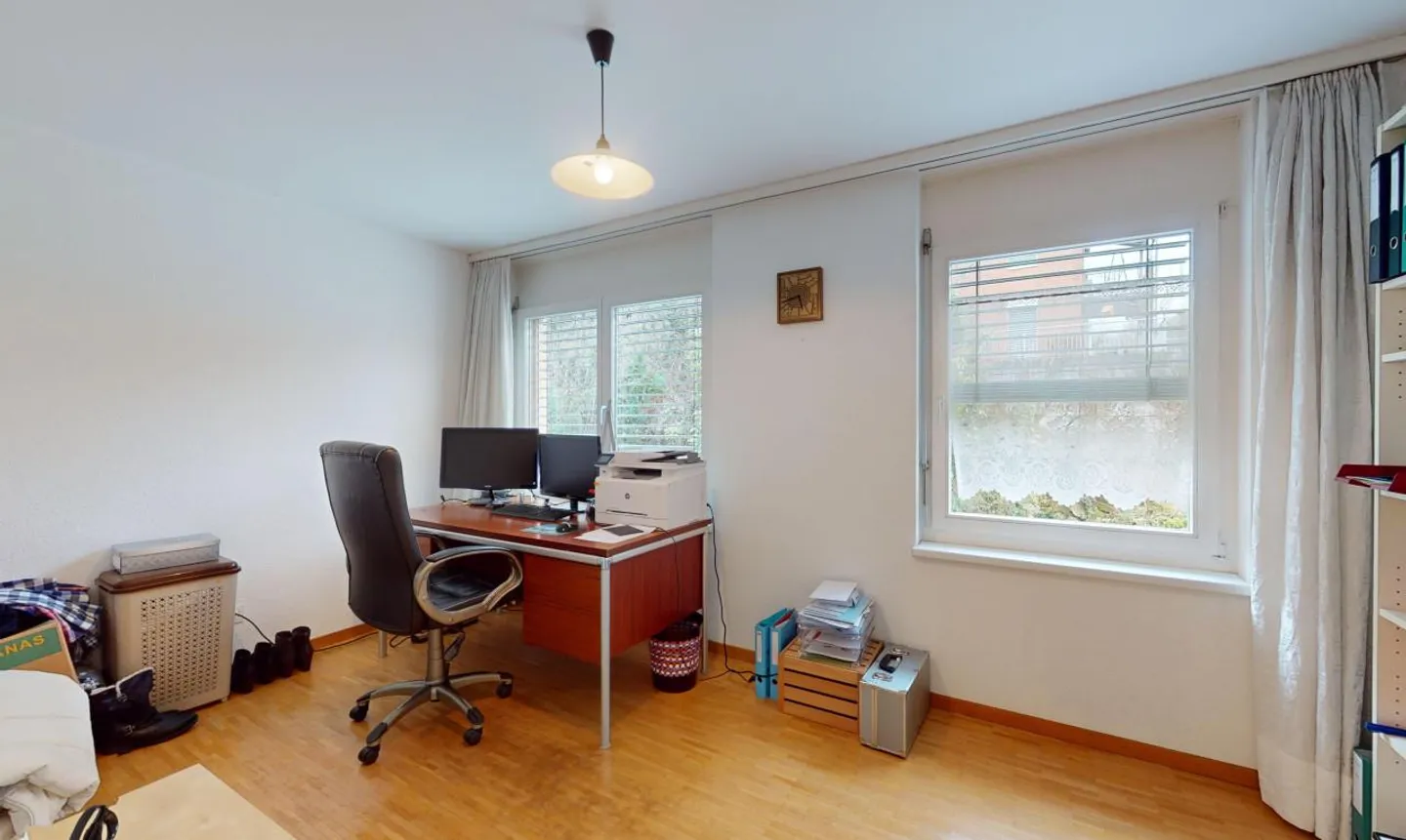 Casa bifamiliare spaziosa di 6,5 stanze - Foto 9 di 13