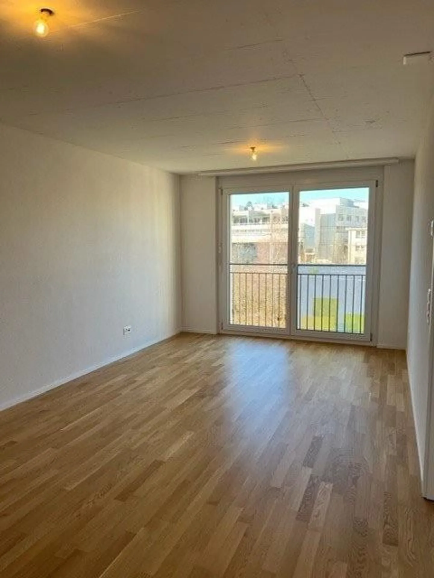 To seize! Ideally located studio close to the Fribourg CFF train station! - Photo 2 of 4