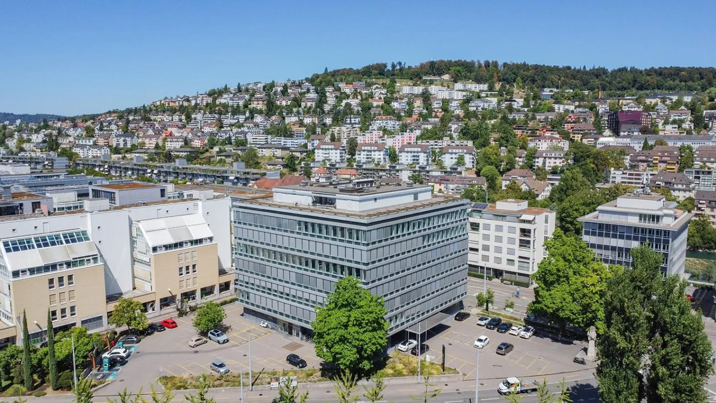 Espace de bureau moderne à Zurich-Ouest d'environ 1 070 m² avec ... - Photo 2 sur 12