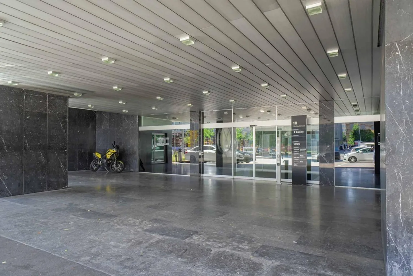 Espace de bureau moderne à Zurich-Ouest d'environ 1 070 m² avec ... - Photo 4 sur 12