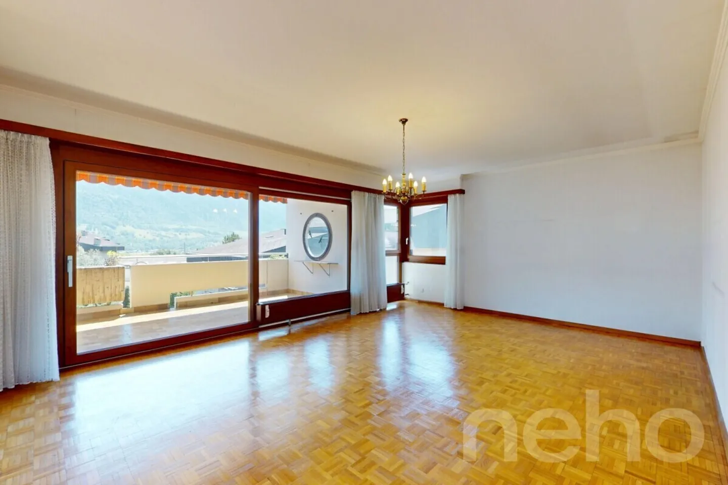 Ampio appartamento 4.5 locali a Sierre? Ultimo piano - Foto 8 di 12