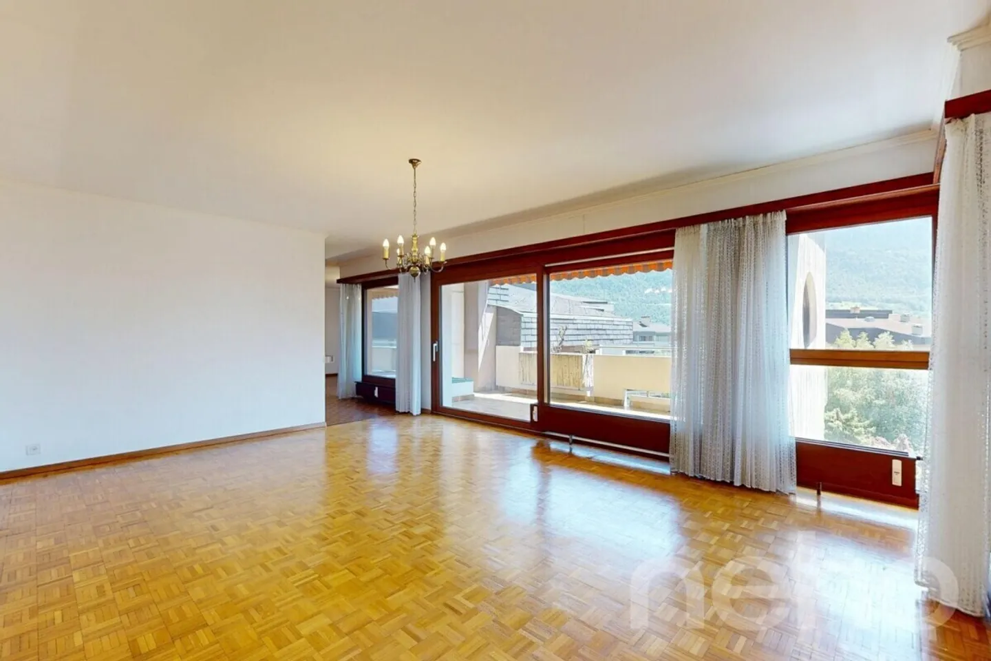 Ampio appartamento 4.5 locali a Sierre? Ultimo piano - Foto 9 di 12