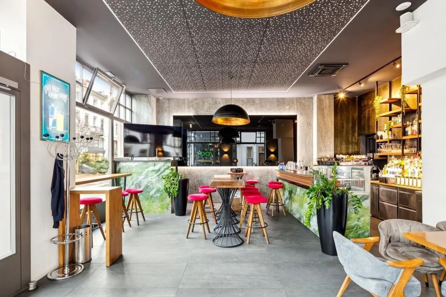 Espace commercial attrayant dans un emplacement central - Photo 6 sur 10