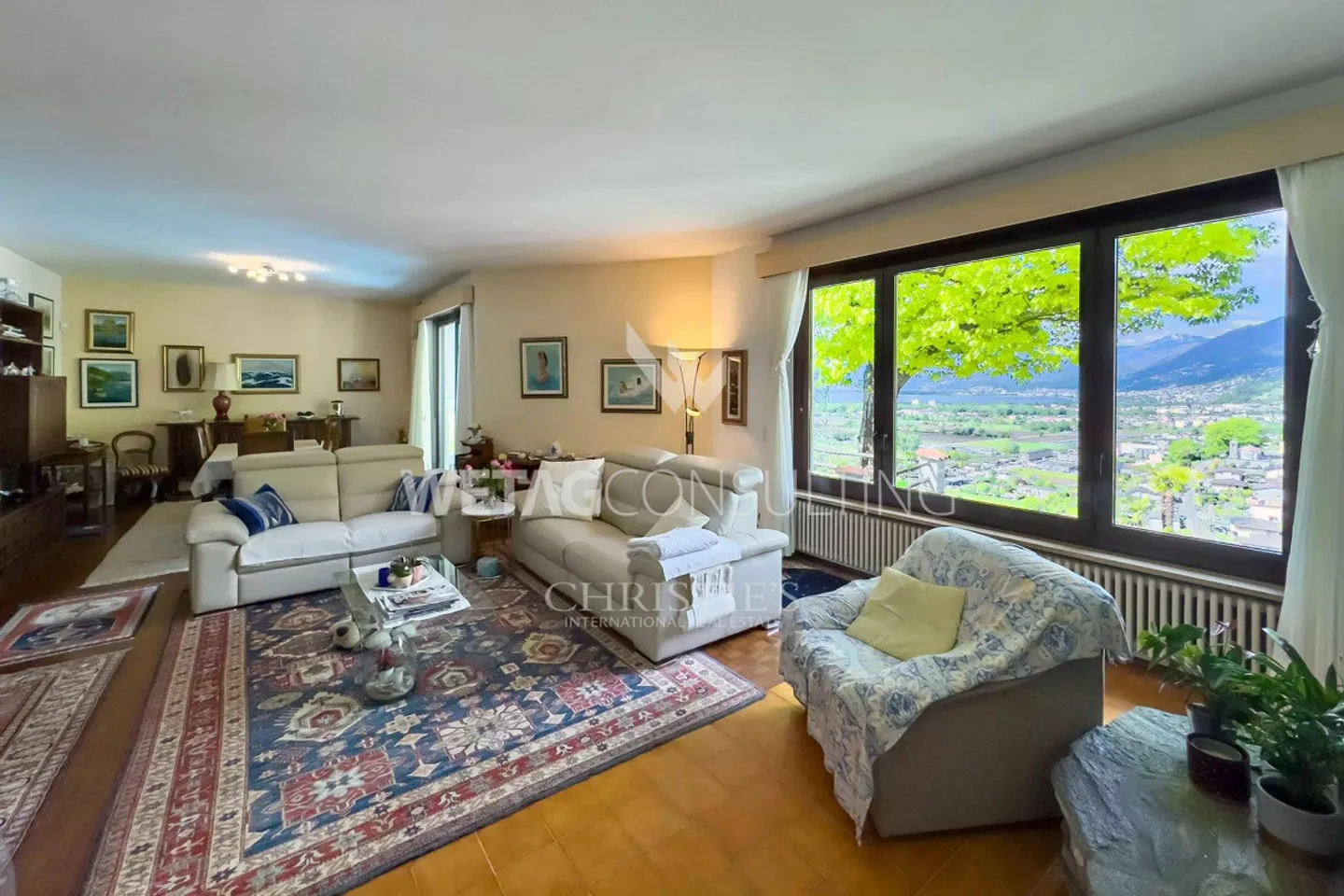 Riazzino?Lavertezzo: Mediterranean villa with large garden & outdoor pool for sale - Photo 5 of 11