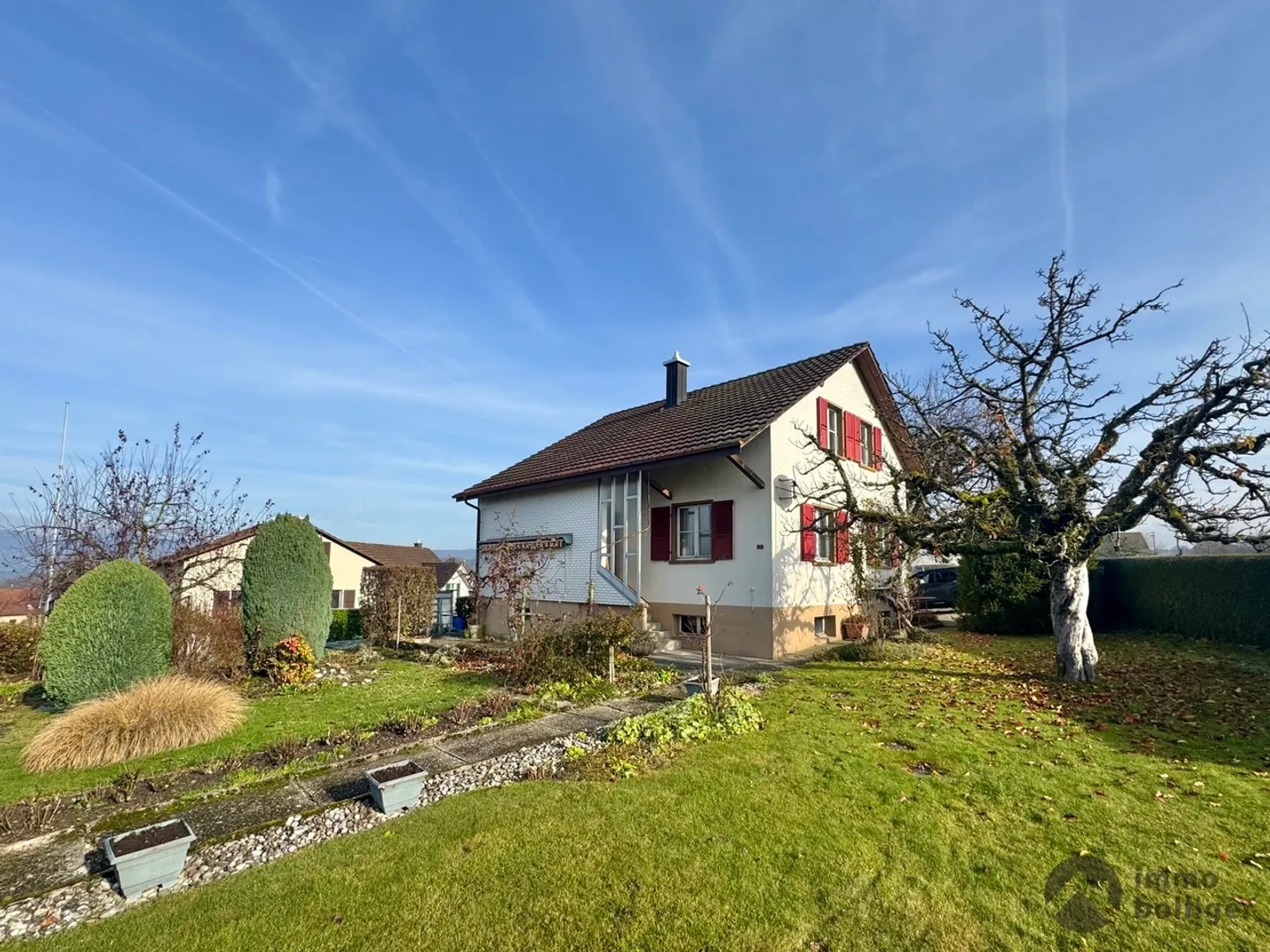 Charmantes Familienhaus mit Potenzial - Foto 1 von 16