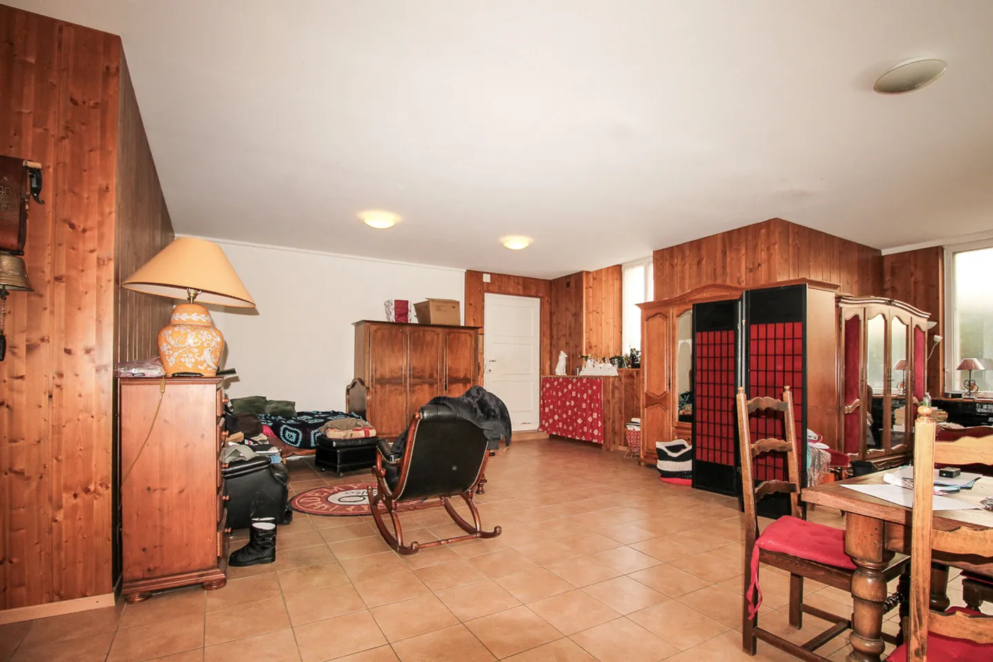 Rental building with 3 (4) apartments, 2 garages and 1 veranda - Photo 6 of 22