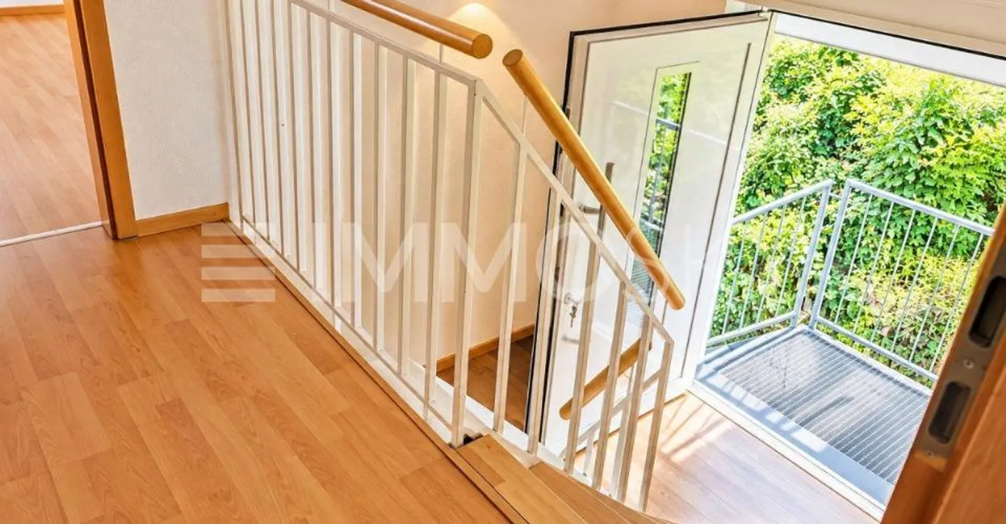 Grosszügige Dachwohnung mit schöner Aussicht - Foto 5 von 5
