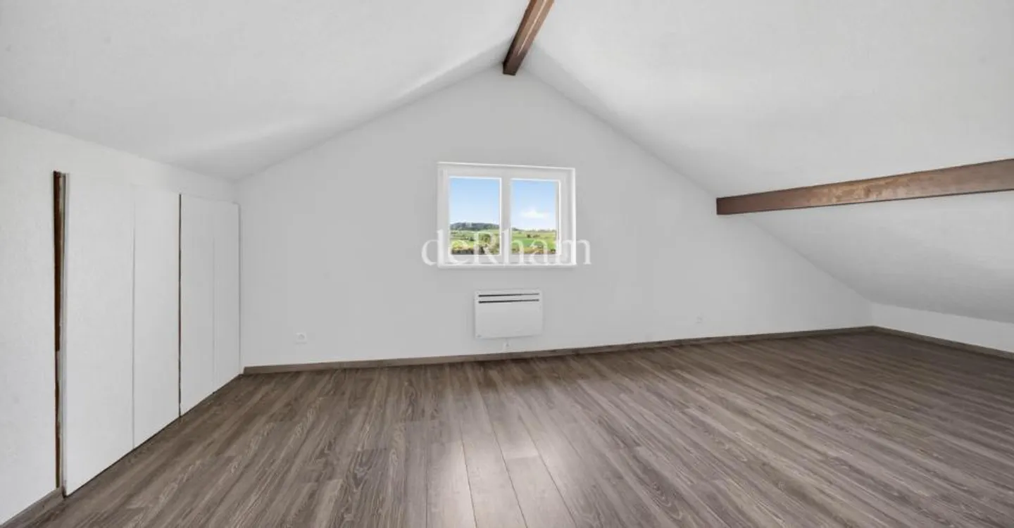 6,5-Zimmer-Duplex mit Balkon, Terrasse und Garten - Foto 8 von 12