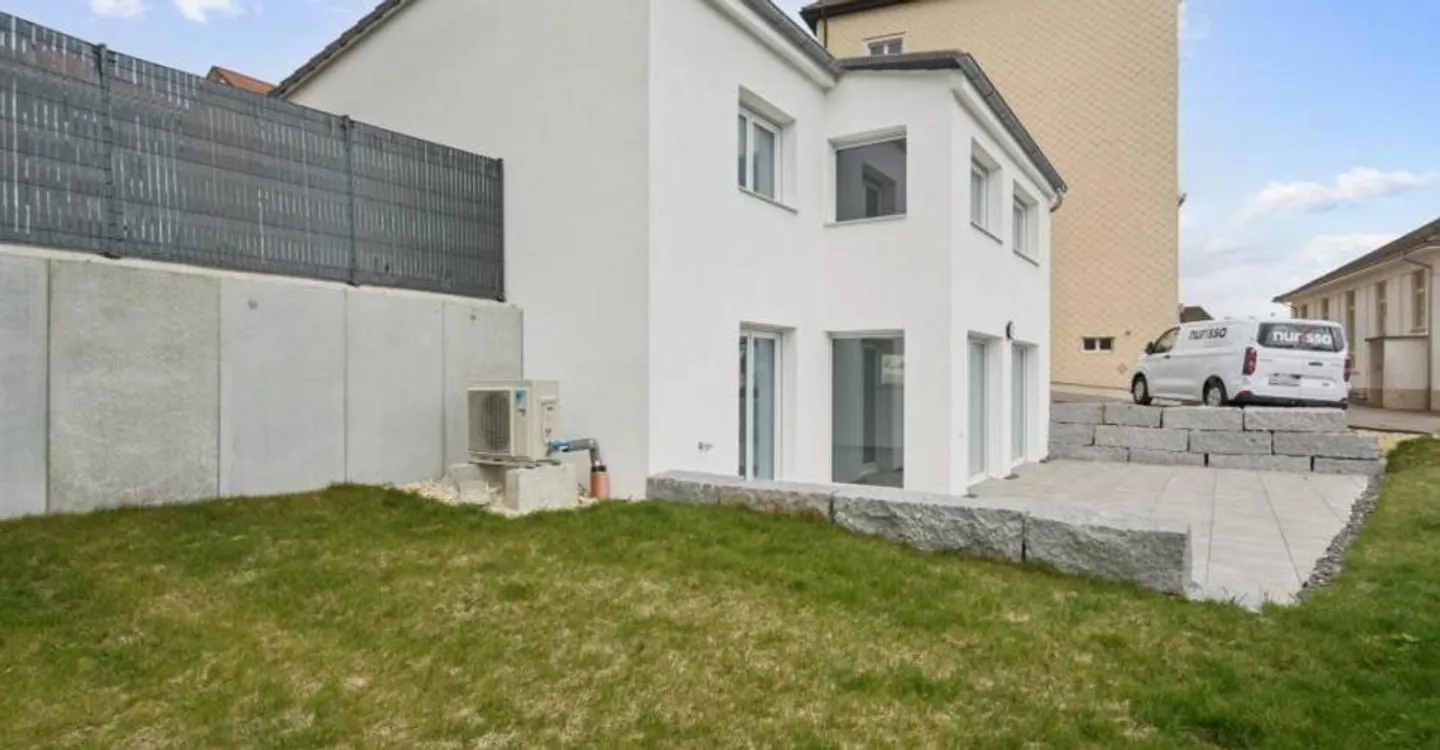 Accessible Excellence: Your New Villa from CHF 800.- per month - Photo 4 of 12