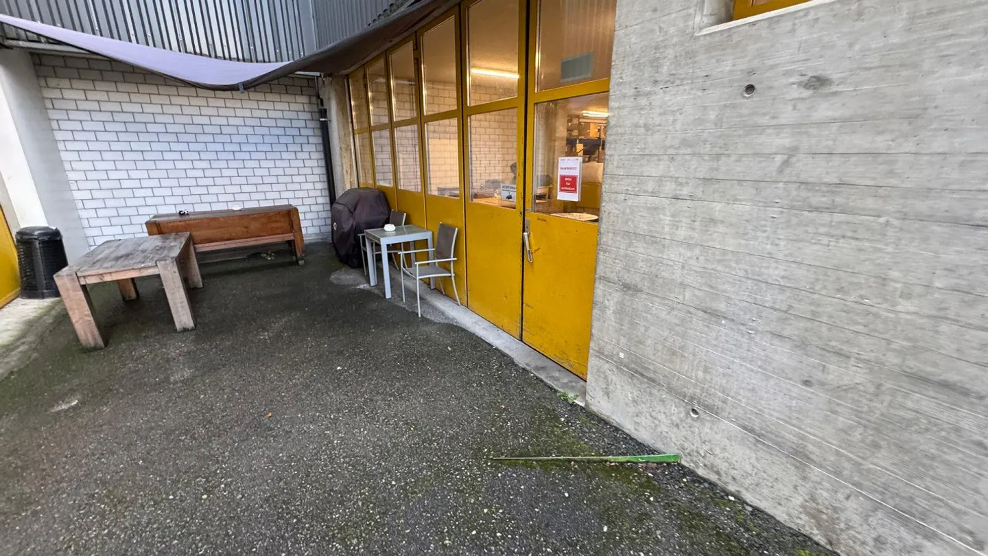 Zentrale Lagerfläche in der Industriezone Burgdorf - Foto 16 von 16