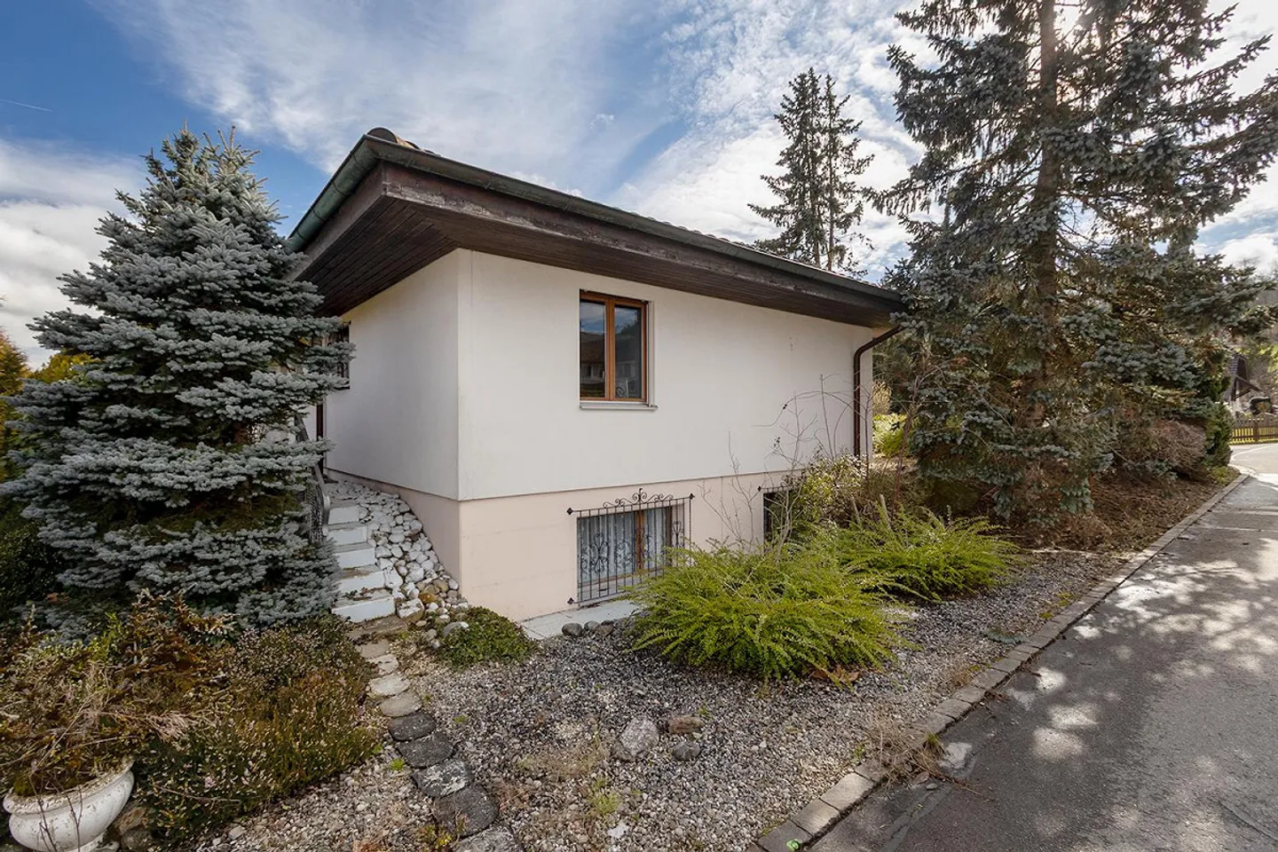 Casa unifamiliare attraente a Mägenwil AG - Foto 3 di 14