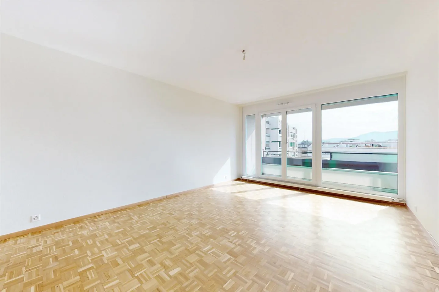 Your new life in a bright apartment - Photo 10 of 10