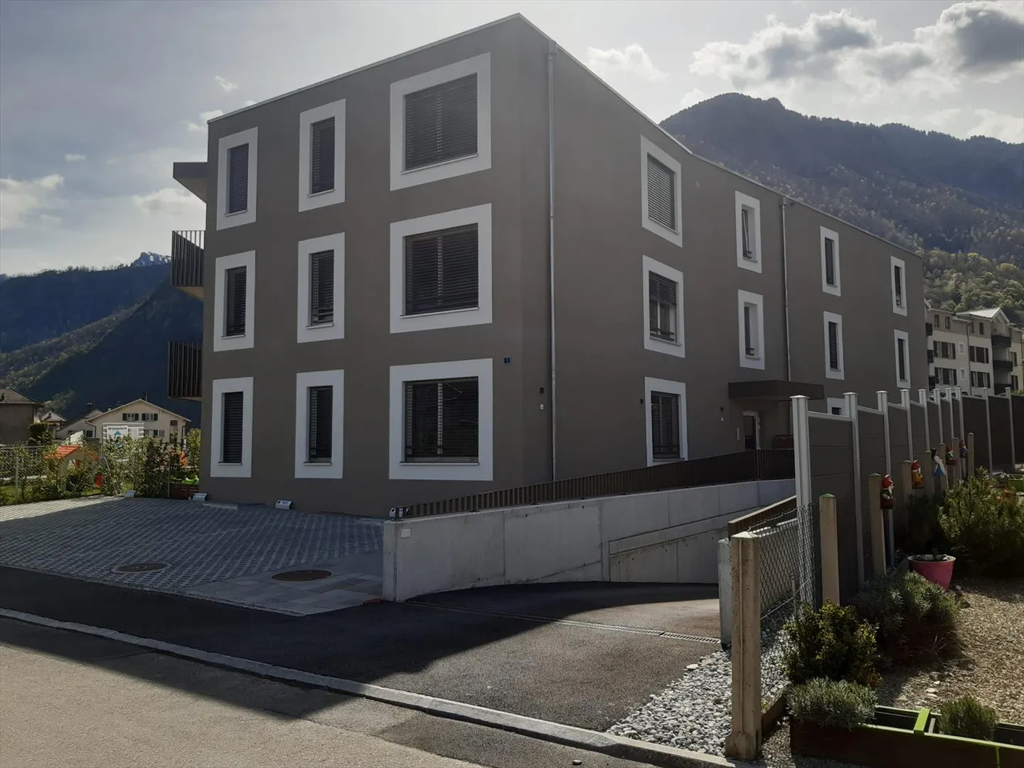 Place souterraine - Photo 2 sur 2