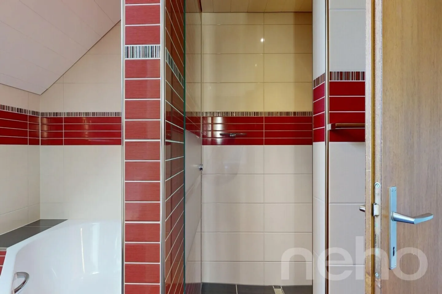 Ampia Casa Familiare - Foto 10 di 12